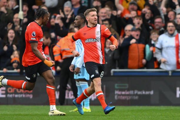 他在各种比 他在各种比