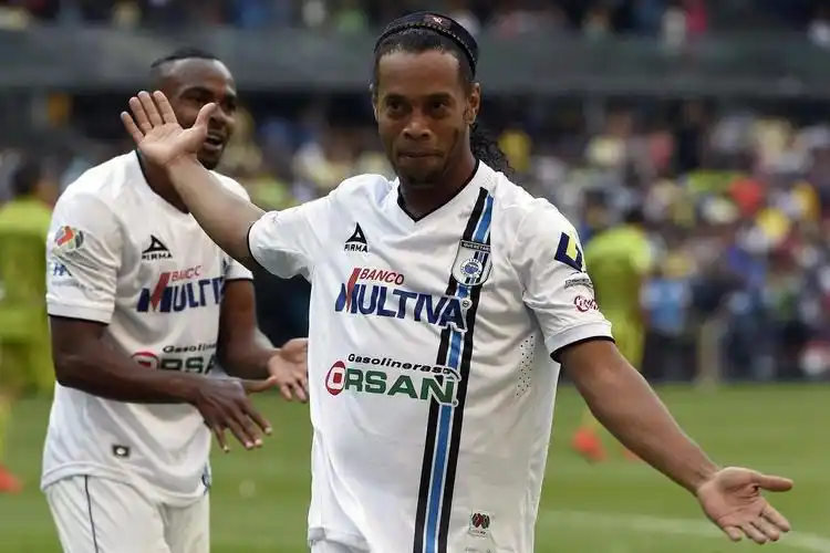 还需防线稳 还需防线稳